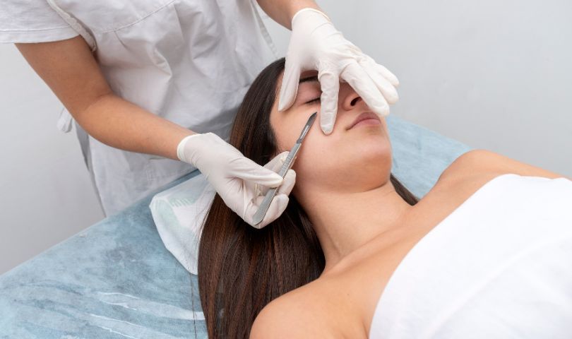 Understanding Dermaplaning How It Works on Sensitive Skin